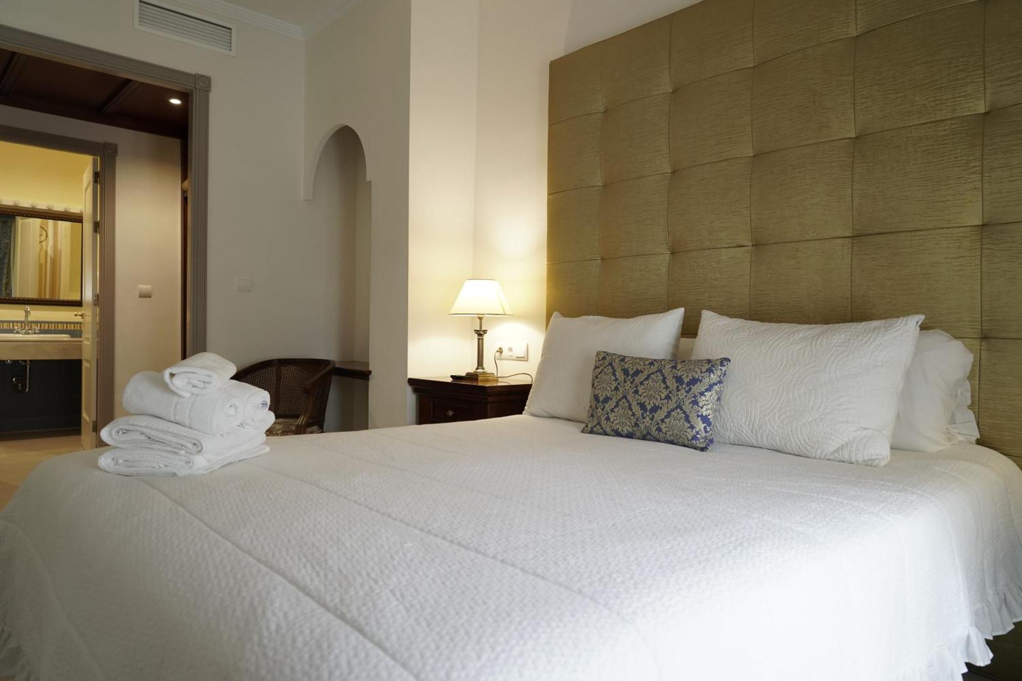 Hospedarte Palacete Real 埃尔罗西奥 外观 照片